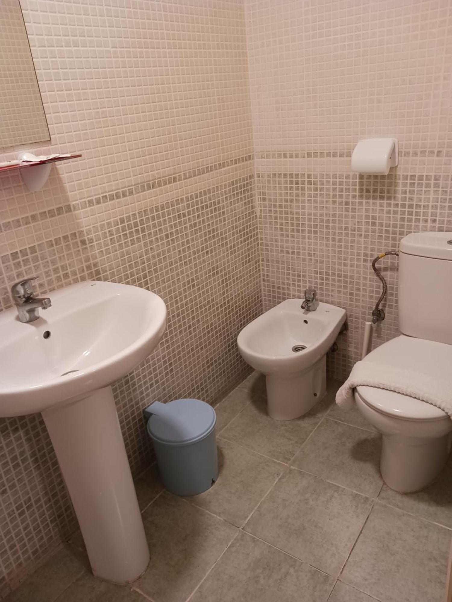 Hotel Manantiales Torremolinos Bagian luar foto