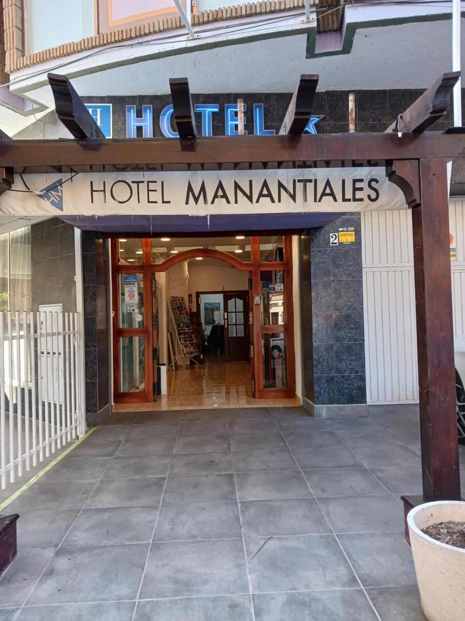 Hotel Manantiales Torremolinos Bagian luar foto